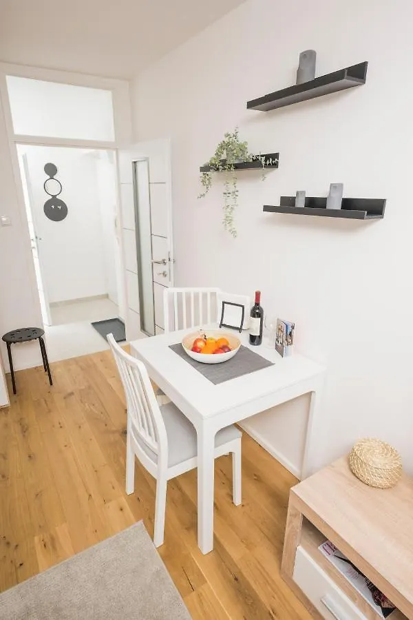 Cozy Favoriten Viena Apartamento